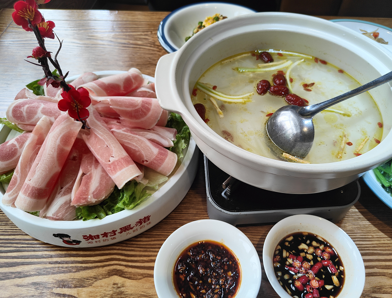 乐动在线登录-乐动(中国)
乡村黑猪肉